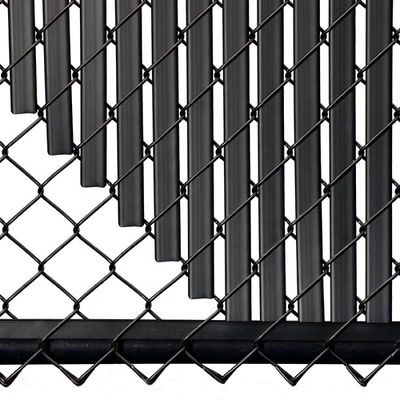 100ft Galvanized Hitam PVC dilapisi Chain Link Wire Mesh Pagar Untuk Pengadilan Olahraga