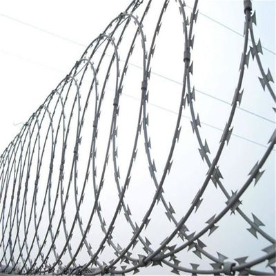 Anti karat Galvanizing Barbed Razor Wire Fencing Mesh 450mm Diameter