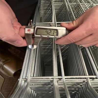Galvanized Metal Outdoor 6 Feet 3D Curved Welded Wire Mesh Taman Pagar