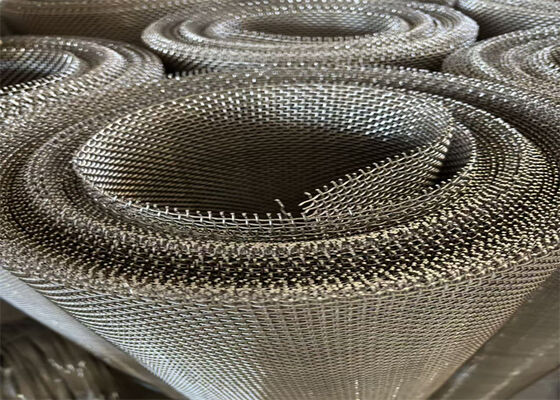 304 Stainless Steel Lubang Persegi Anyaman Wire Mesh Berkerut untuk Layar Penambangan