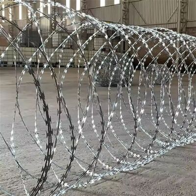 Pabrik Pasokan Pengelap kawat berduri Galvanized Coil Batas dinding untuk Batas pagar keamanan