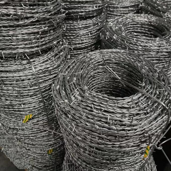 Tahan karat Hot Galvanized Razor Wire 2.5mm Concertina Wire Mesh 7