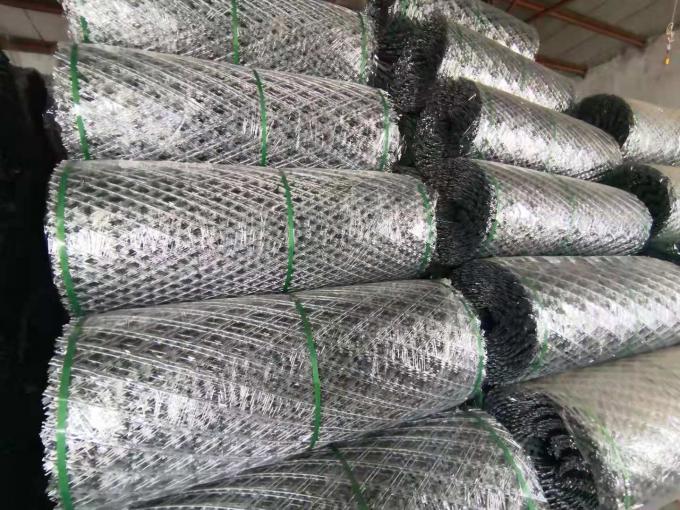 Bto-22 Welded Barbed Razor Wire Mesh Untuk Standard Gauge Single Line SGR Railway 4