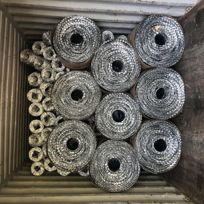 Bto-22 Welded Barbed Razor Wire Mesh Untuk Standard Gauge Single Line SGR Railway 8